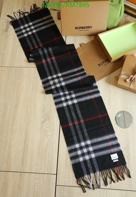 Scarf-Burberry Code: RM7895 $: 42USD