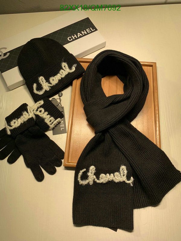 Scarf-Chanel Code: QM7692 $: 82USD