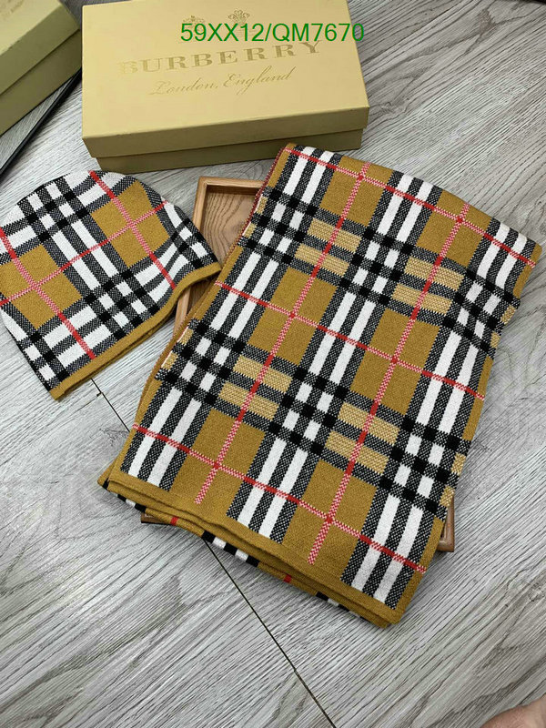 Scarf-Burberry Code: QM7670 $: 59USD