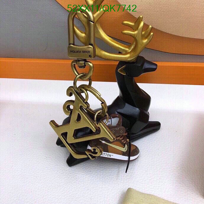 Key pendant-LV Code: QK7742 $: 52USD