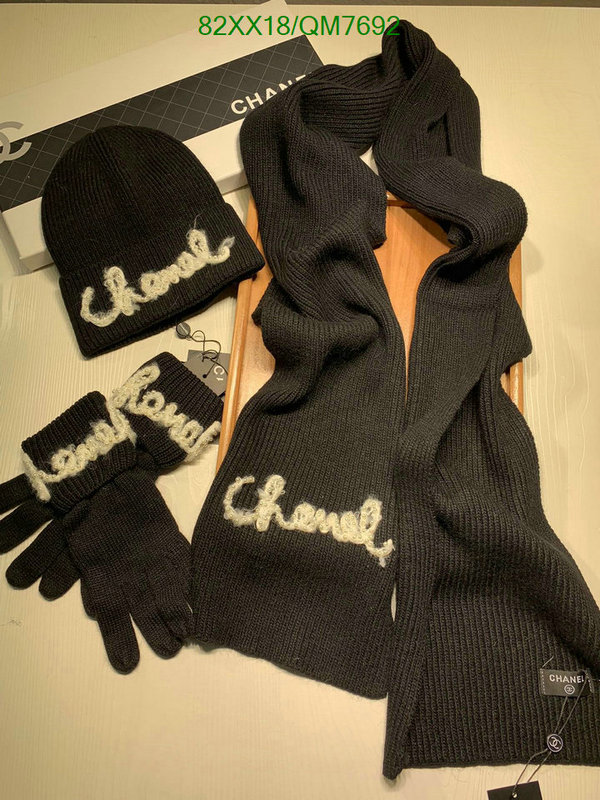 Scarf-Chanel Code: QM7692 $: 82USD