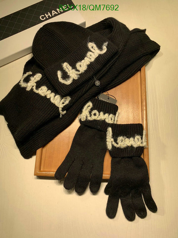 Scarf-Chanel Code: QM7692 $: 82USD