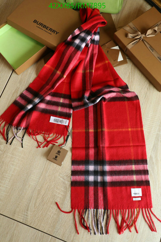 Scarf-Burberry Code: RM7895 $: 42USD