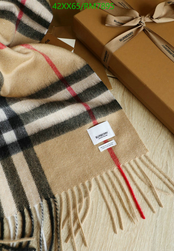 Scarf-Burberry Code: RM7895 $: 42USD