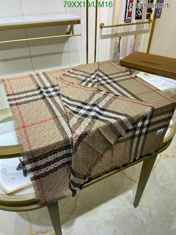 Scarf-Burberry Code: UM16 $: 79USD