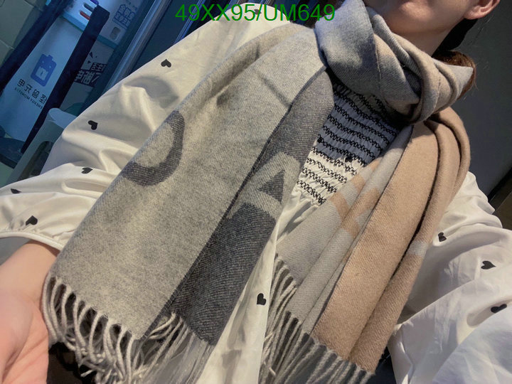 Scarf-Chanel Code: UM649 $: 49USD