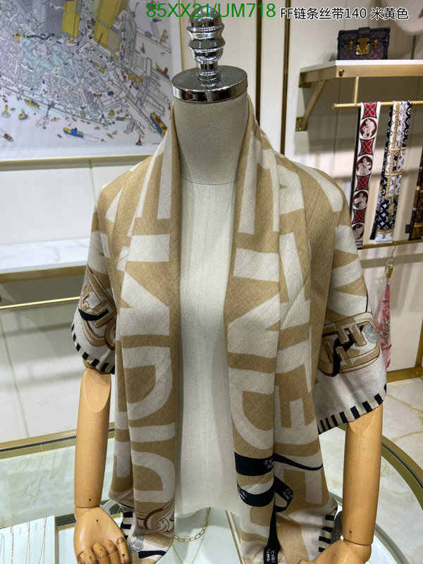 Scarf-Fendi Code: UM718 $: 85USD