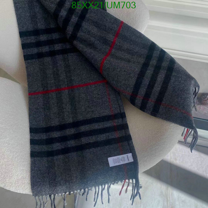 Scarf-Burberry Code: UM703 $: 85USD