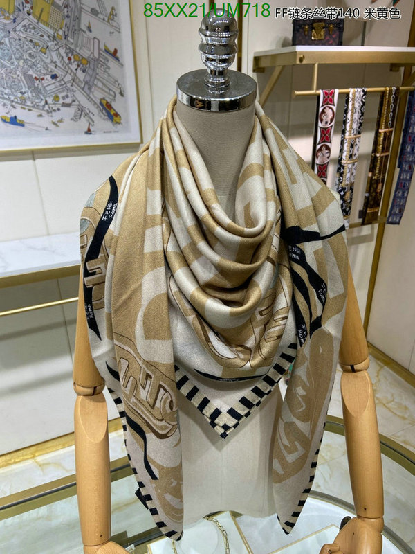 Scarf-Fendi Code: UM718 $: 85USD