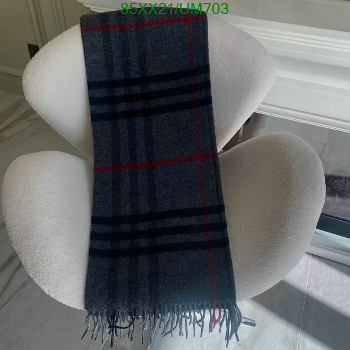 Scarf-Burberry Code: UM703 $: 85USD