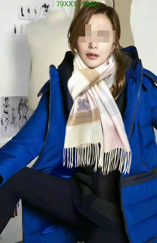 Scarf-Burberry Code: UM21 $: 79USD