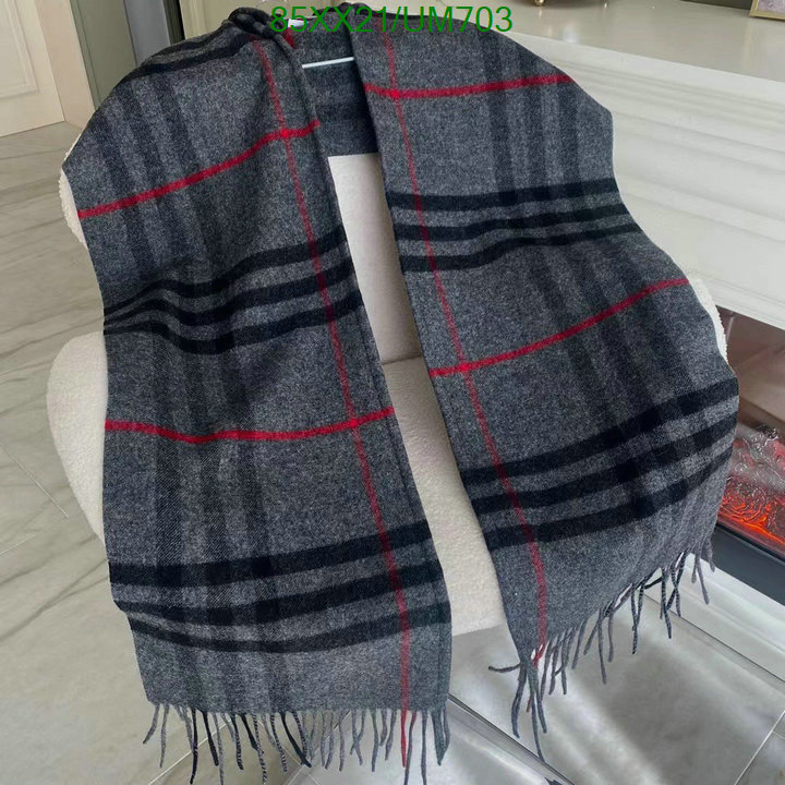 Scarf-Burberry Code: UM703 $: 85USD