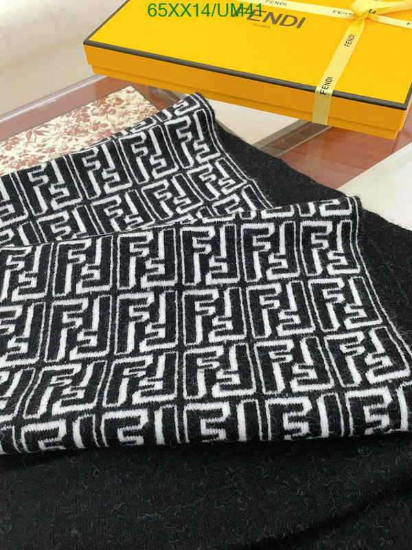 Scarf-Fendi Code: UM41 $: 65USD