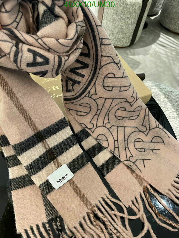 Scarf-Burberry Code: UM30 $: 49USD