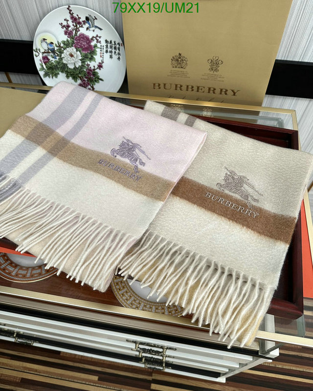 Scarf-Burberry Code: UM21 $: 79USD