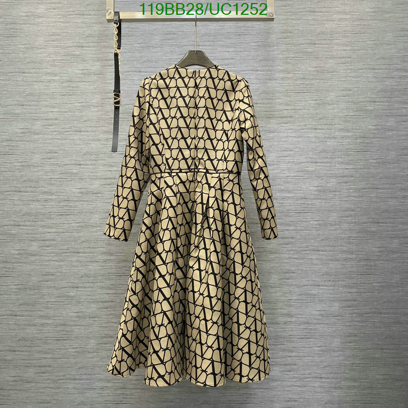 Clothing-Valentino Code: UC1252 $: 119USD