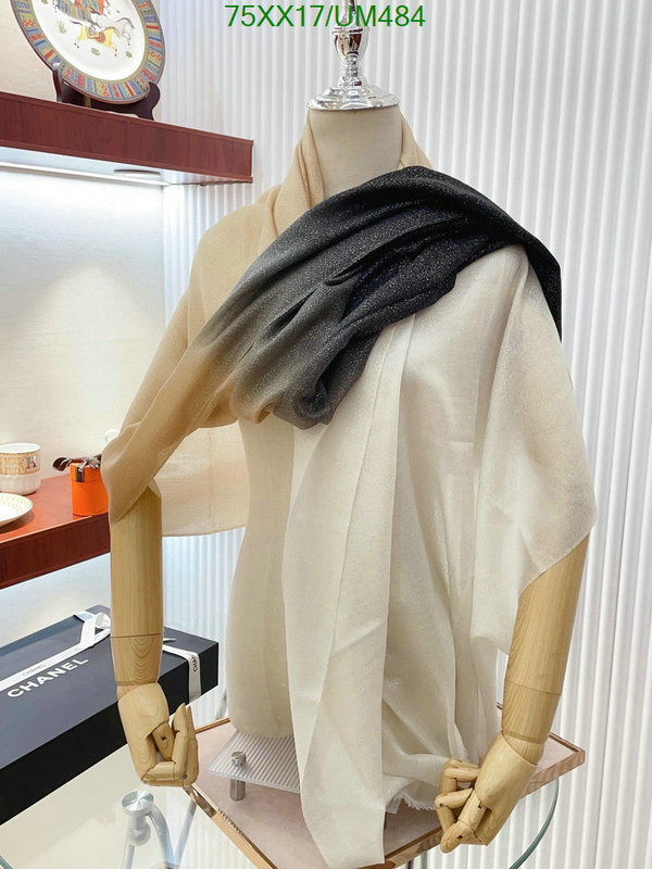 Scarf-Chanel Code: UM484 $: 75USD