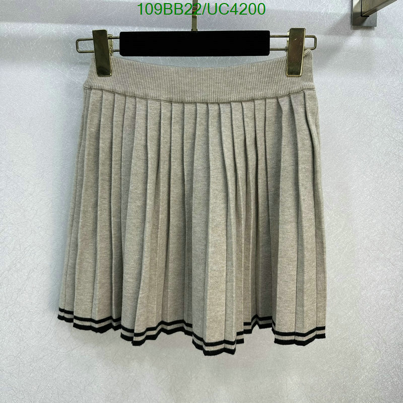Clothing-Prada Code: UC4200 $: 109USD