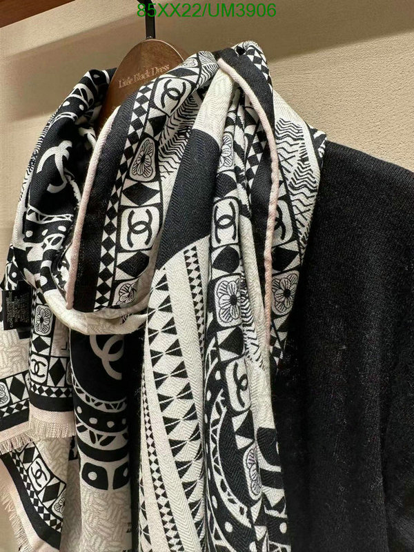 Scarf-Chanel Code: UM3906 $: 85USD