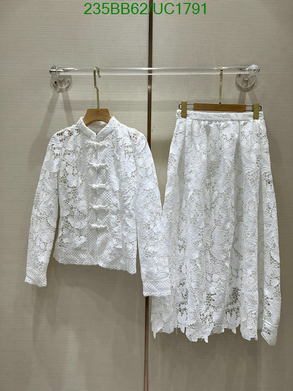 Clothing-Dior Code: UC1791 $: 235USD