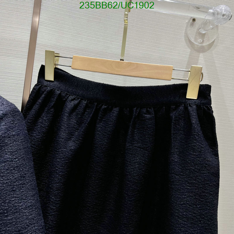 Clothing-Dior Code: UC1902 $: 235USD