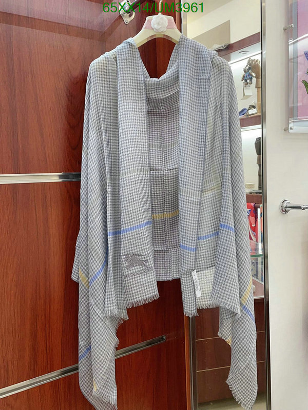 Scarf-Burberry Code: UM3961 $: 65USD