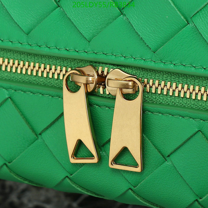 BV Bag-(Mirror)-Diagonal- Code: RB3834 $: 205USD