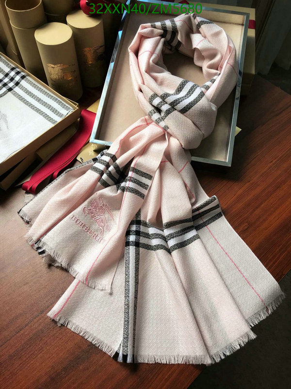 Scarf-Burberry Code: ZM5680 $: 32USD