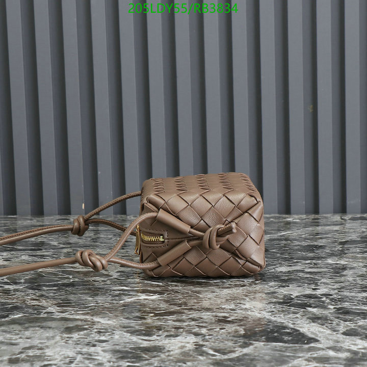 BV Bag-(Mirror)-Diagonal- Code: RB3834 $: 205USD