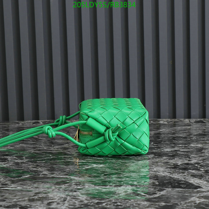 BV Bag-(Mirror)-Diagonal- Code: RB3834 $: 205USD