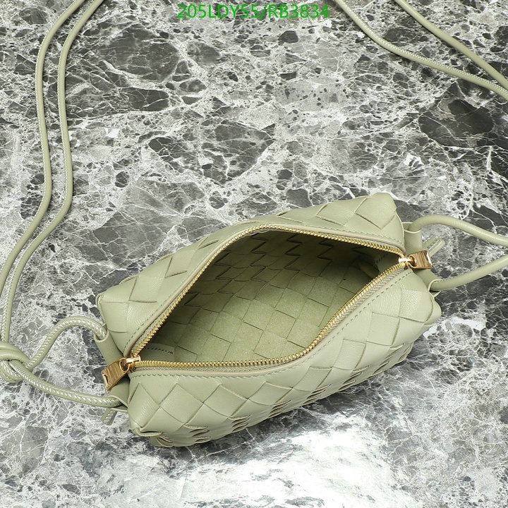 BV Bag-(Mirror)-Diagonal- Code: RB3834 $: 205USD