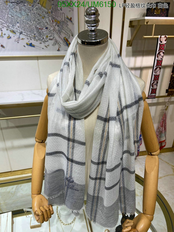 Scarf-Loro Piana Code: UM6150 $: 95USD