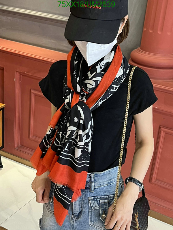 Scarf-Chanel Code: UM2639 $: 75USD