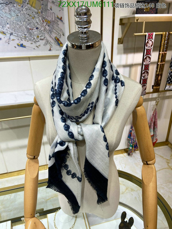 Scarf-Chanel Code: UM6111 $: 72USD