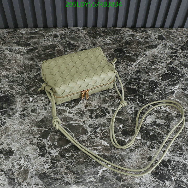 BV Bag-(Mirror)-Diagonal- Code: RB3834 $: 205USD