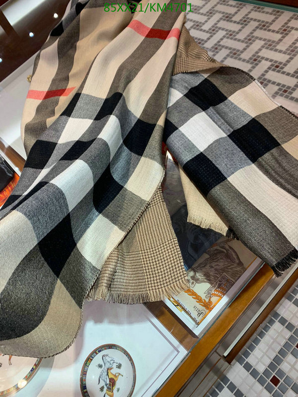 Scarf-Burberry Code: KM4701 $: 85USD