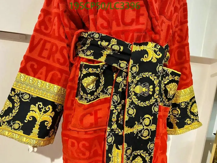 Clothing-Versace Code: LC3396