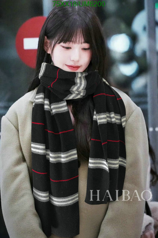 Scarf-Burberry Code: UM6200 $: 75USD