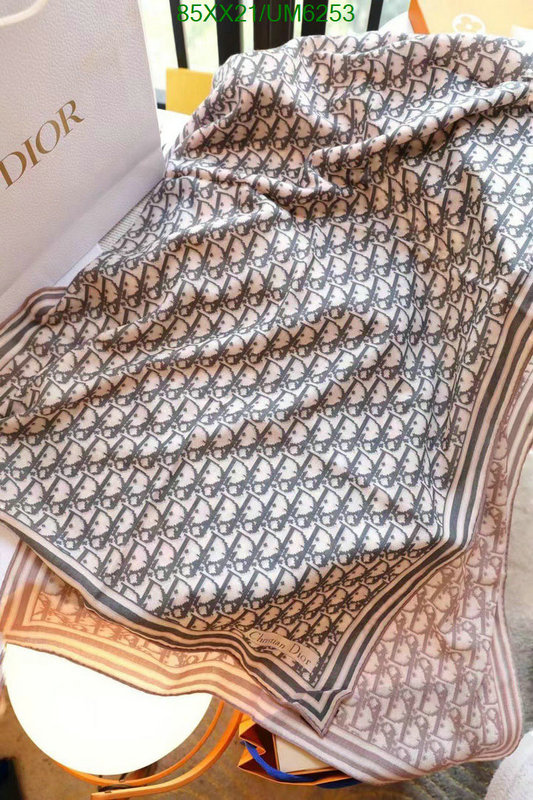 Scarf-Dior Code: UM6253 $: 85USD