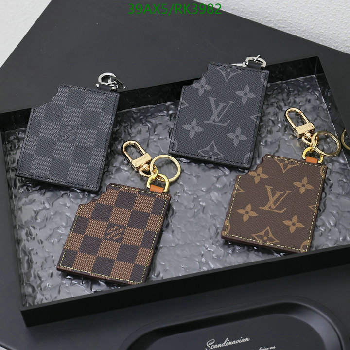 Key pendant-LV Code: RK3982 $: 39USD