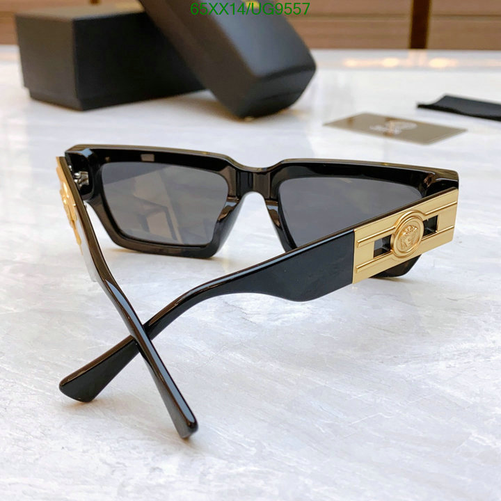 Glasses-Versace Code: UG9557 $: 65USD