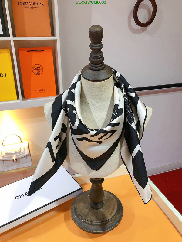 Scarf-Chanel Code: UM8663 $: 55USD