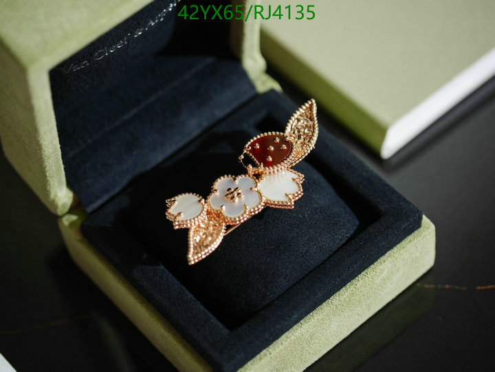 Jewelry-Van Cleef & Arpels Code: RJ4135 $: 42USD