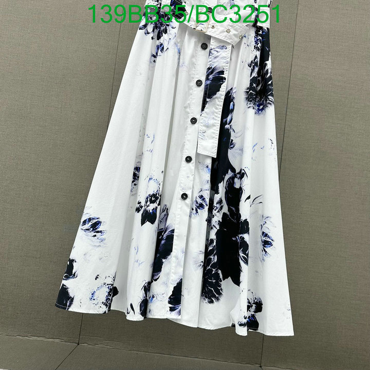 Clothing-Dior Code: BC3251 $: 139USD