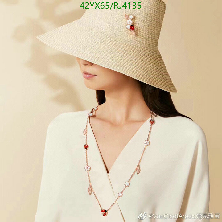 Jewelry-Van Cleef & Arpels Code: RJ4135 $: 42USD