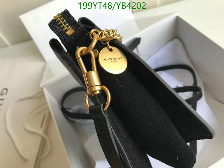 Givenchy Bag-(Mirror)-Diagonal- Code: YB4202 $: 99USD