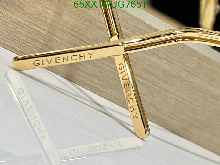 Glasses-Givenchy Code: UG7651 $: 65USD