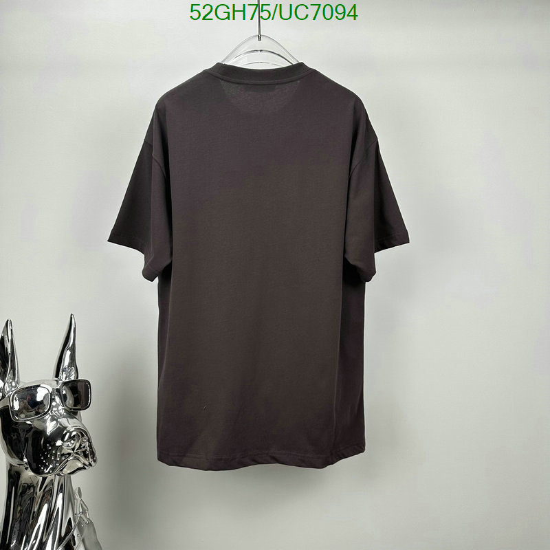 Clothing-Stone Island Code: UC7094 $: 52USD