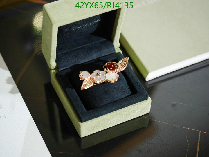 Jewelry-Van Cleef & Arpels Code: RJ4135 $: 42USD