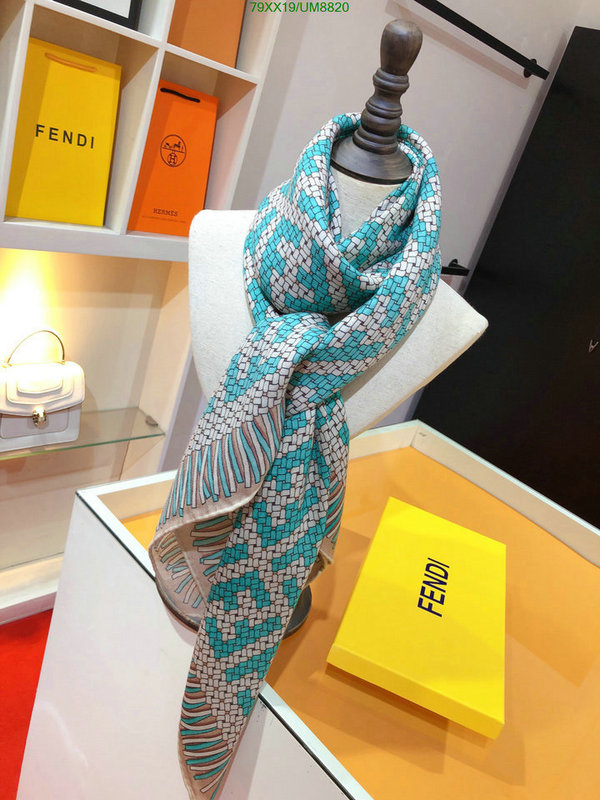 Scarf-Fendi Code: UM8820 $: 79USD